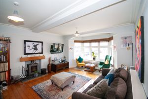 Lounge- click for photo gallery